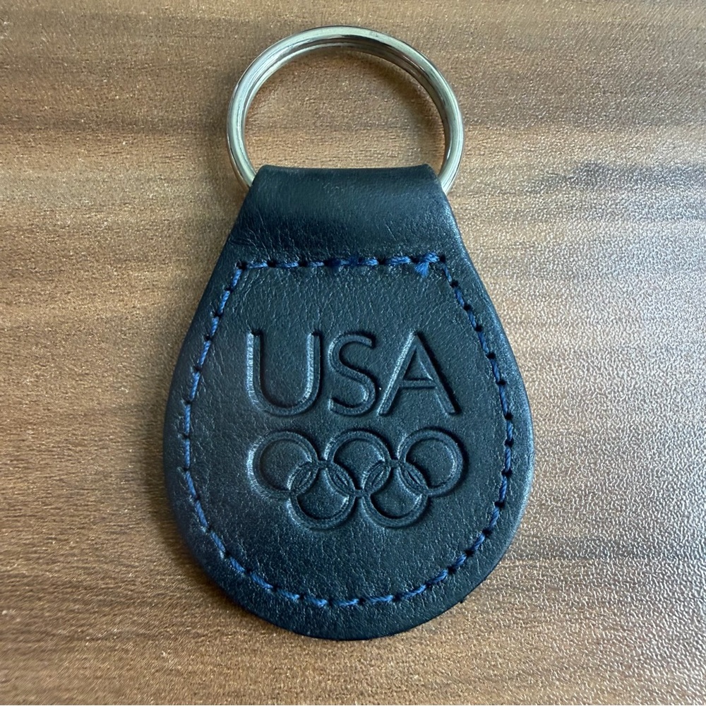 Vintage Roots Canada 2002 Salt Lake City USA Olympics Team Leather Keychain Navy